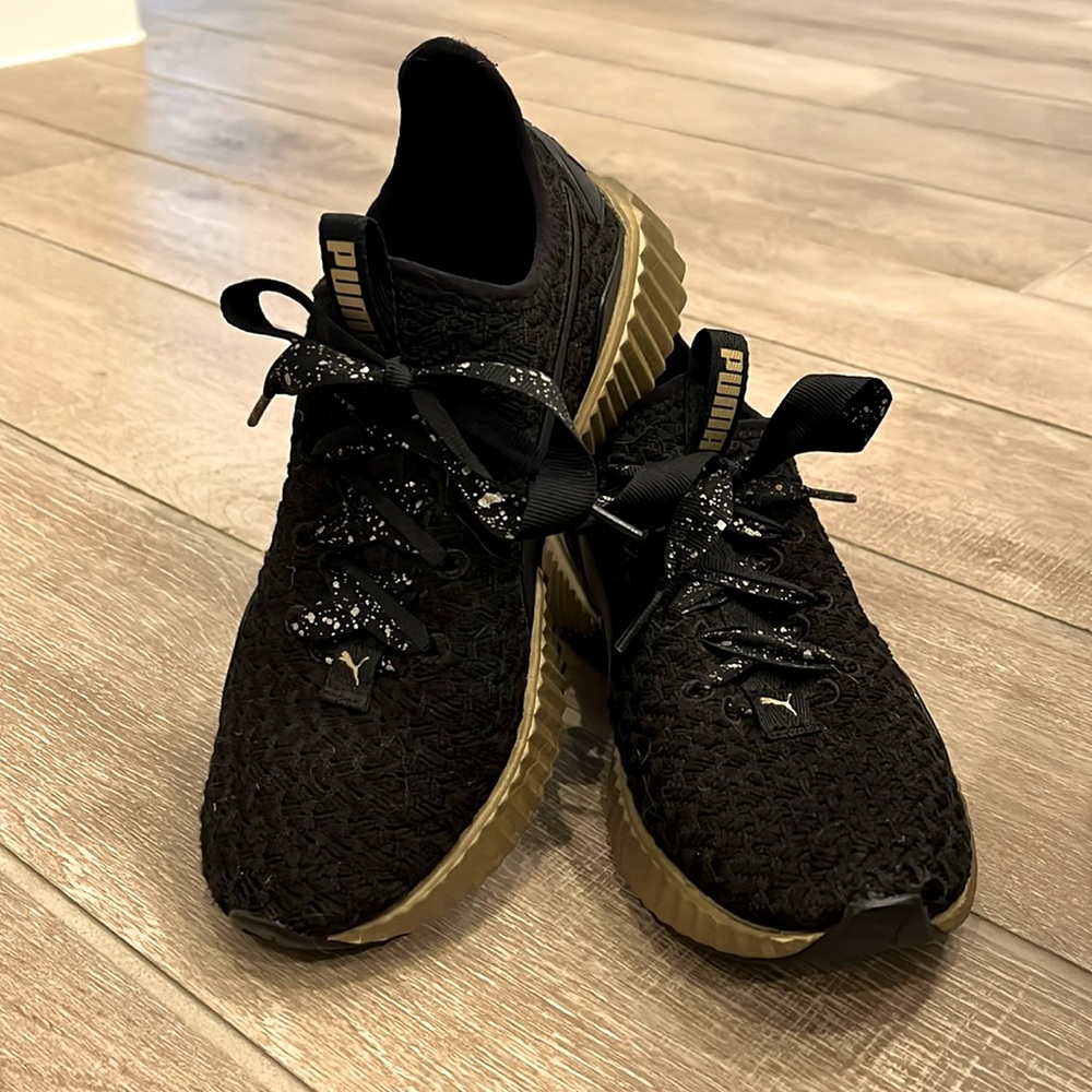 Puma Black and Gold Athletic Sneakers Size 6